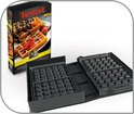 Tefal snackapparaat met wafelplaten en doos met afbeelding van wafels.