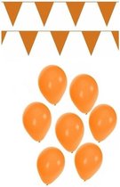 Koningsdag versiering met oranje slingers / vlaggenlijnen en ballonnen