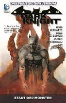 Batman: The Dark Knight 04: Stadt der Monster