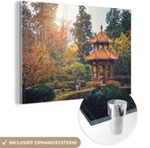 MuchoWow® Glasschilderij 60x40 cm - Schilderij acrylglas - Chinees paviljoen in het bos van Chengdu, China - Foto op glas - Schilderijen