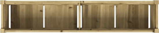 Dessus d'une longue jardinière en bois brun clair avec des planches verticales.
