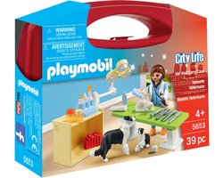foto van PLAYMOBIL City Life Vet Visit Carry Case
