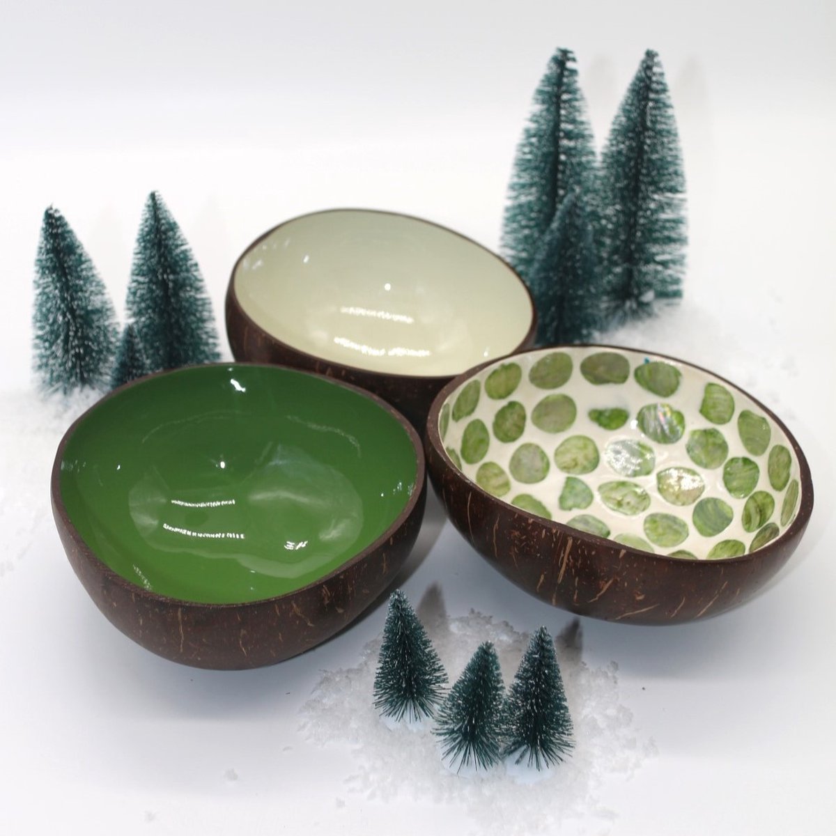 Set van 3 Kokosnootkommen – Cocohana Giftset – Inclusief Geschenkverpakking – Origineel Kerstcadeau voor Haar – Handgemaakte Bowls voor Ontbijt, Snacks en Decoratie – Perfect voor Feestdagen of Verjaardag