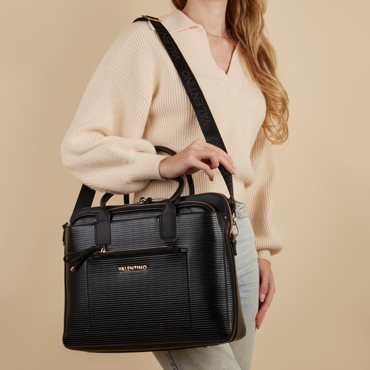 Pochette ordinateur valentino sale