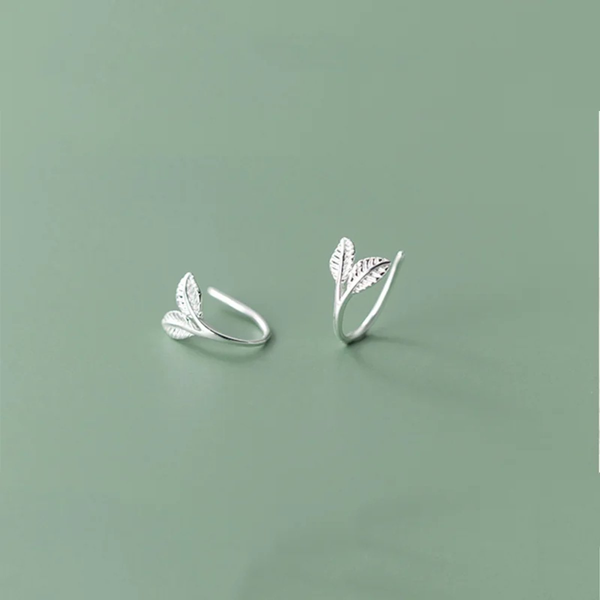 Umbra Flore - Oorbellen met blaadjes - Oorbelletjes - Minimalistisch