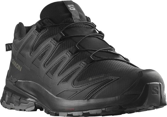 Zwarte Salomon XA PRO 3D GTX wandelschoen, van voren gezien.