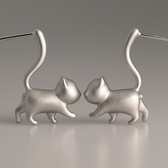 Boucles d'oreilles à tige en forme de chat faites à la main pour