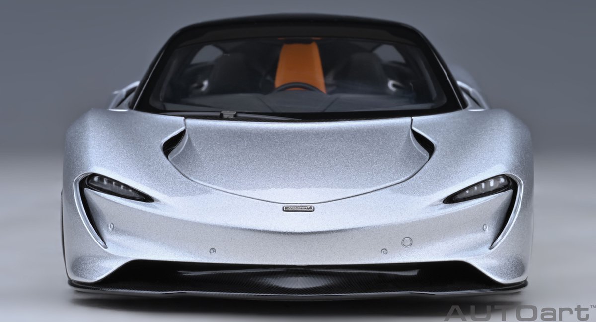 AUTOart 1/18 McLaren Speedtail, Supernova Silver