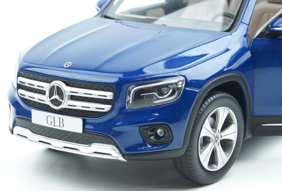 Z Models Mercedes-Benz GLB X247 Galaxy Blauw 1:18