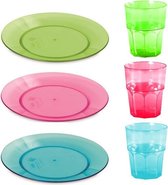 Kunststof servies set 12x borden 21 cm en 12x bekers 440 ml - Camping/tuin servies - Dinerborden/eetborden - Waterglas/sapglas