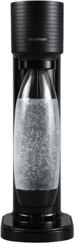 Zwarte Sodastream Gaia bruiswatertoestel met een fles bruiswater.