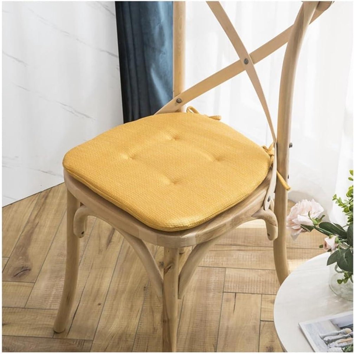 Stoelkussen - Zitkussen - Comfortabel Zitten - Met Bevestigingsbanden - 39x40cm - Geel