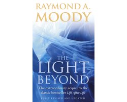 Omslag van Light Beyond