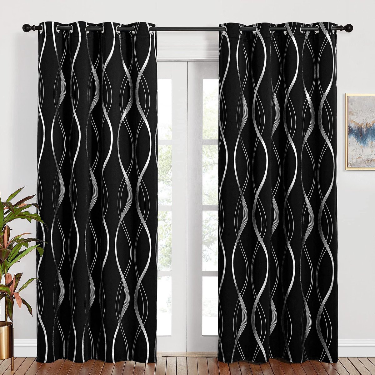 Dailygoods- Verduisteringsgordijnen set van 2 - Zwart - H 220 x B 140 cm - Ondoorzichtig - Inslagringen - Gelijnd printpatroon - Gordijnen