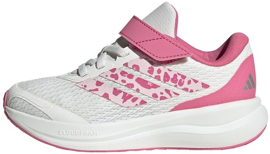 Witte sneaker met roze panterprint, roze bandje en roze accenten.
