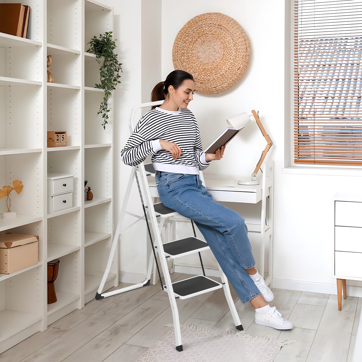Froadp 4-treden metalen ladder, klapladder, opstapje, antislip trapladder, multifunctionele ladder, opklapbare trap, opstapladder, sta-ladder tot 150 kg, zwart-wit – foto 8
