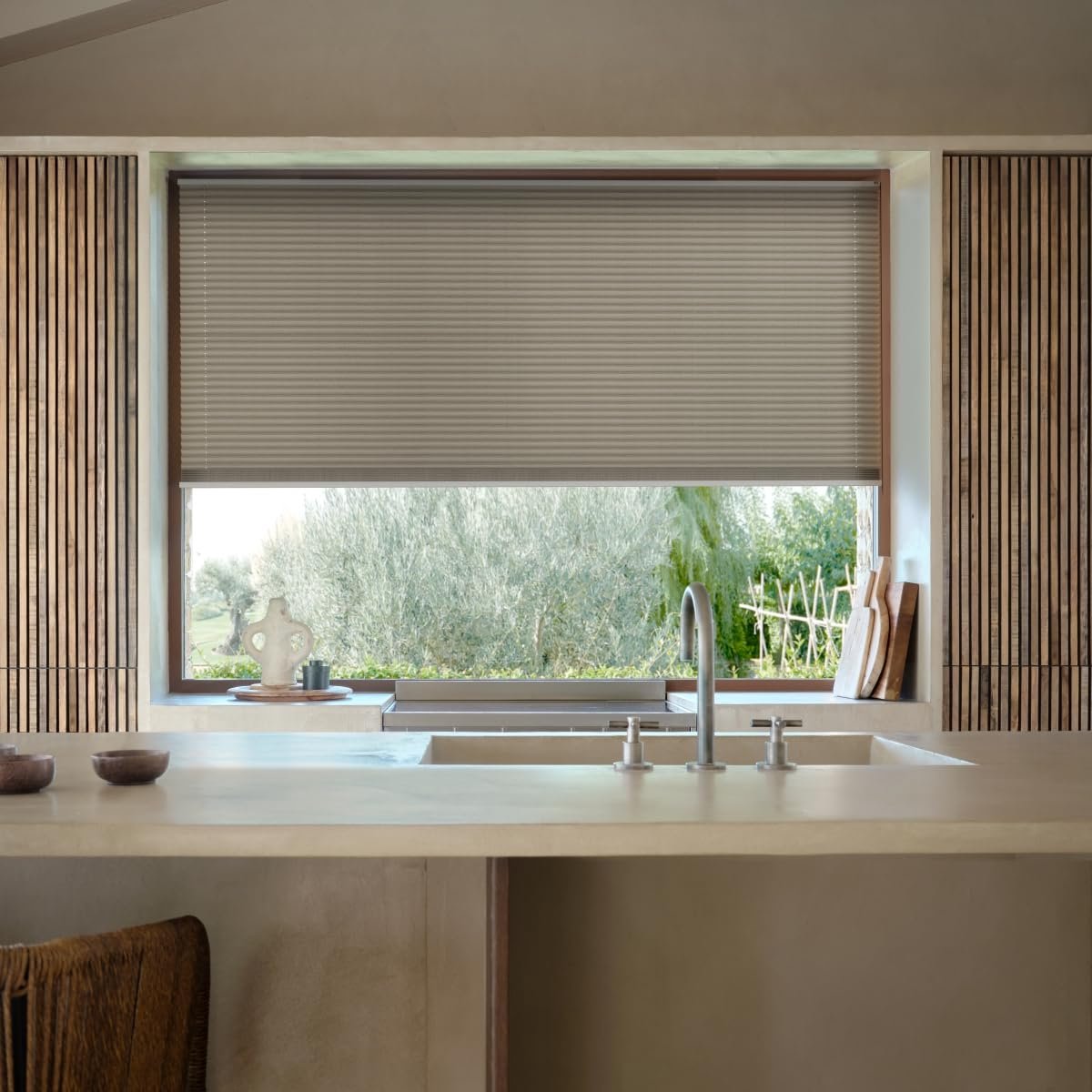 time4blinds - Plisségordijn zonder boren op maat gemaakt - Vouwgordijn - Plisségordijn privacy en zonwering - Eenvoudige installatie - Kant-en-klaar plisségordijn - 110x120 cm - Beige room – foto 8