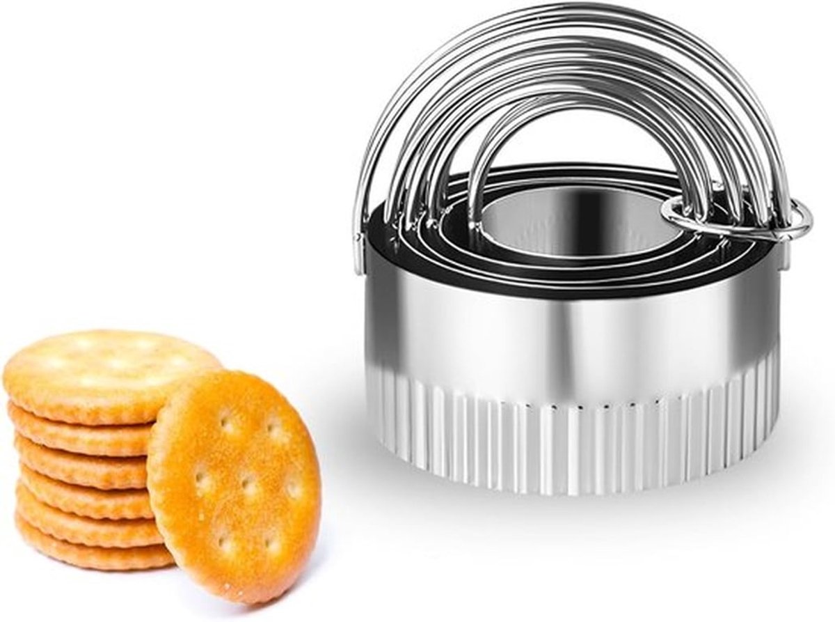 5-delige set ronde, golvende koekjesvorm - Duurzaam roestvrij staal - Vorm voor het maken van mousses - Vorm voor het maken van dumplings/rijstballen - 8 x 4 cm - Geschikt voor thuisbakken en keukengebruik - Zilver