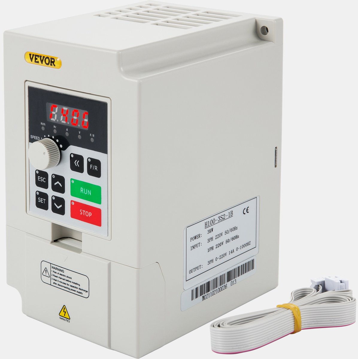 VEVOR Variabele Frequentie Omvormer 3 Kw Frequentie Omzetter 150x90x118 Mm Driefasige Frequentieomvormer Van Abs-Vlamvertragend Materiaal Met Meerdere Bescherming voor Extruders Mixers Snijmachines