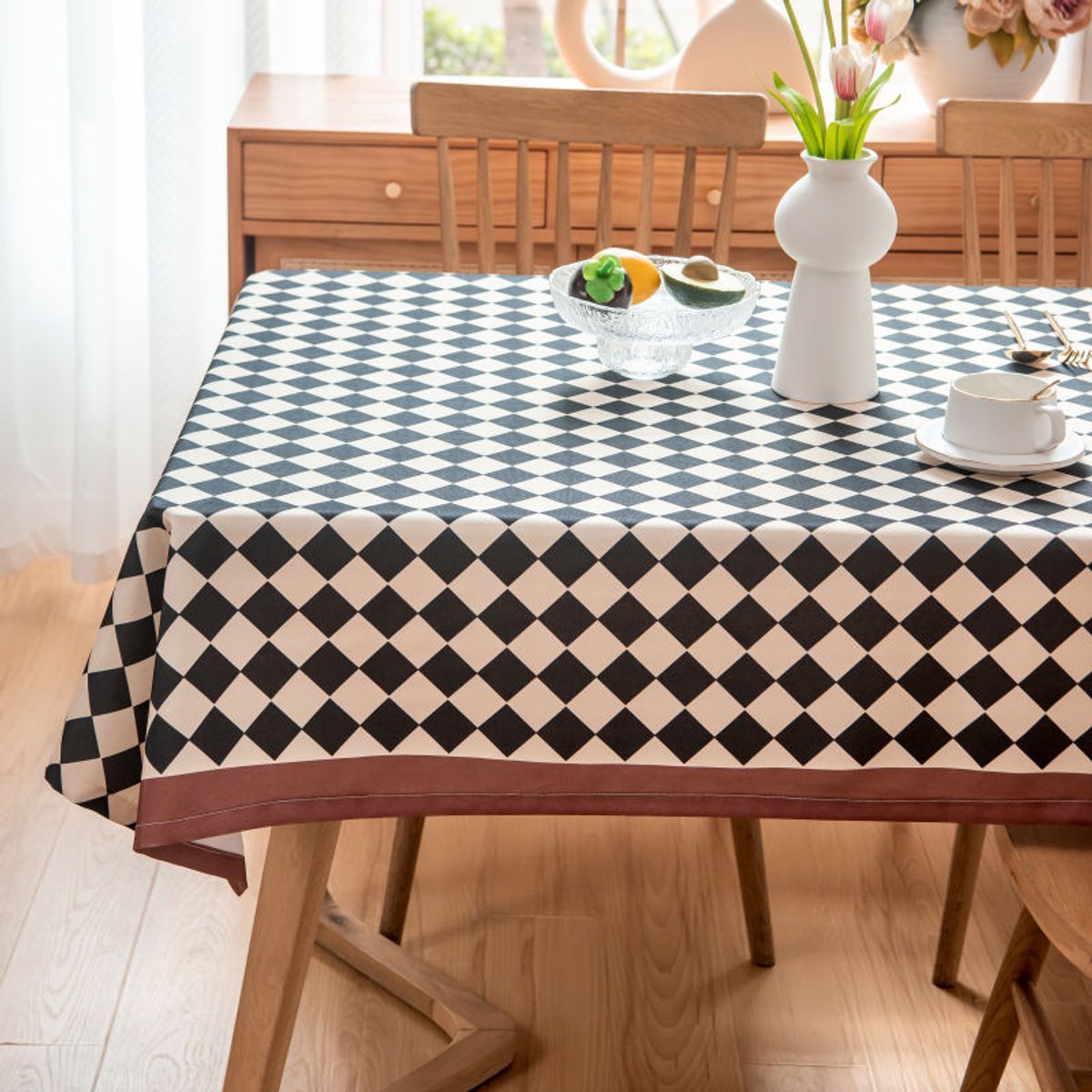 Floraweg Modern, minimalistisch tafelkleed met zwart-wit ruitjespatroon, rechthoekig tafelkleed voor thuis,135x228cm