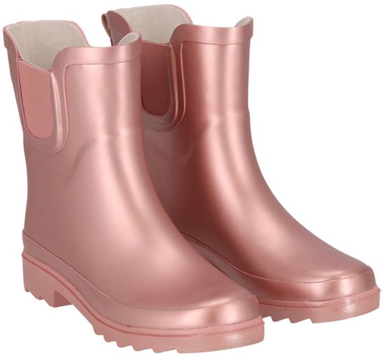 Roze metallic Chelsea regenlaarzen met elastische zijkanten en een trekker aan de achterkant.