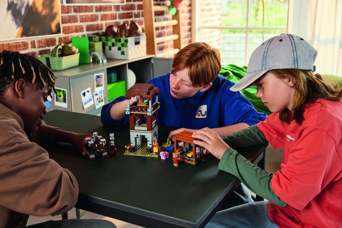 LEGO Minecraft De Plunderaar Buitenpost en Verwoester Bouwpakket - 21278 – foto 8