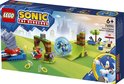 LEGO Sonic de Hedgehog 76990 doos met Sonic in een bal, een lanceerbaan, een boog en een helling.