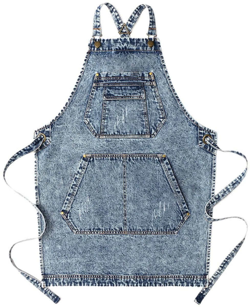 Denim werkschort met gekruiste schouderbanden en zakken.