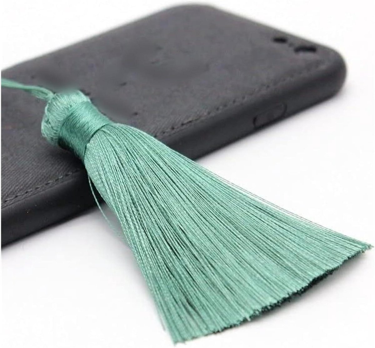 Mini Kwastjes - Zijde Hangers - Knutsel Projecten - Korte Dikke Zijde - 80mm - Diverse Kleuren