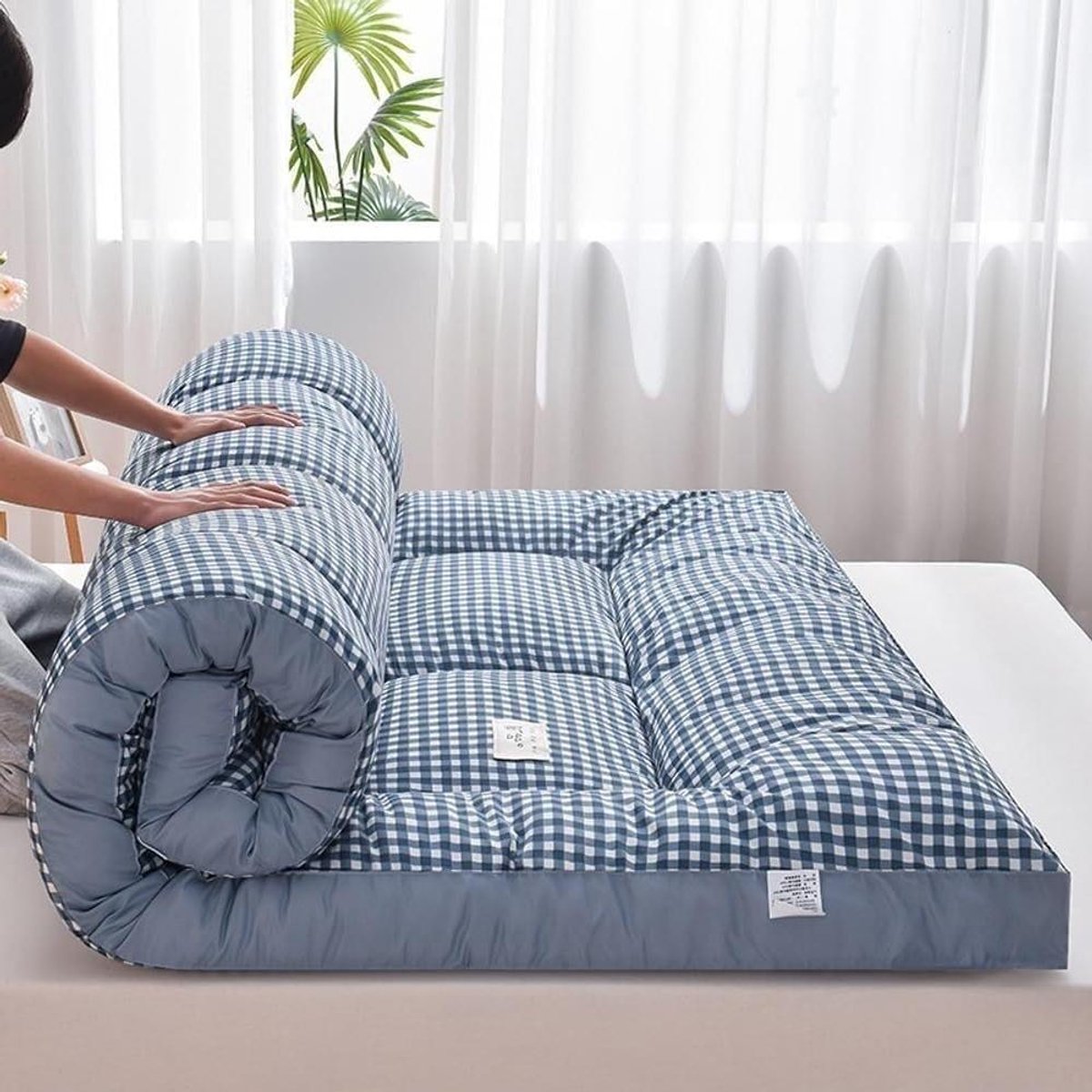 Japanse Futonmatras - Vloermatras Opvouwbaar - Comfortabel Slapen - Extra Dik Gewatteerd - 6 cm Dik - Grijs