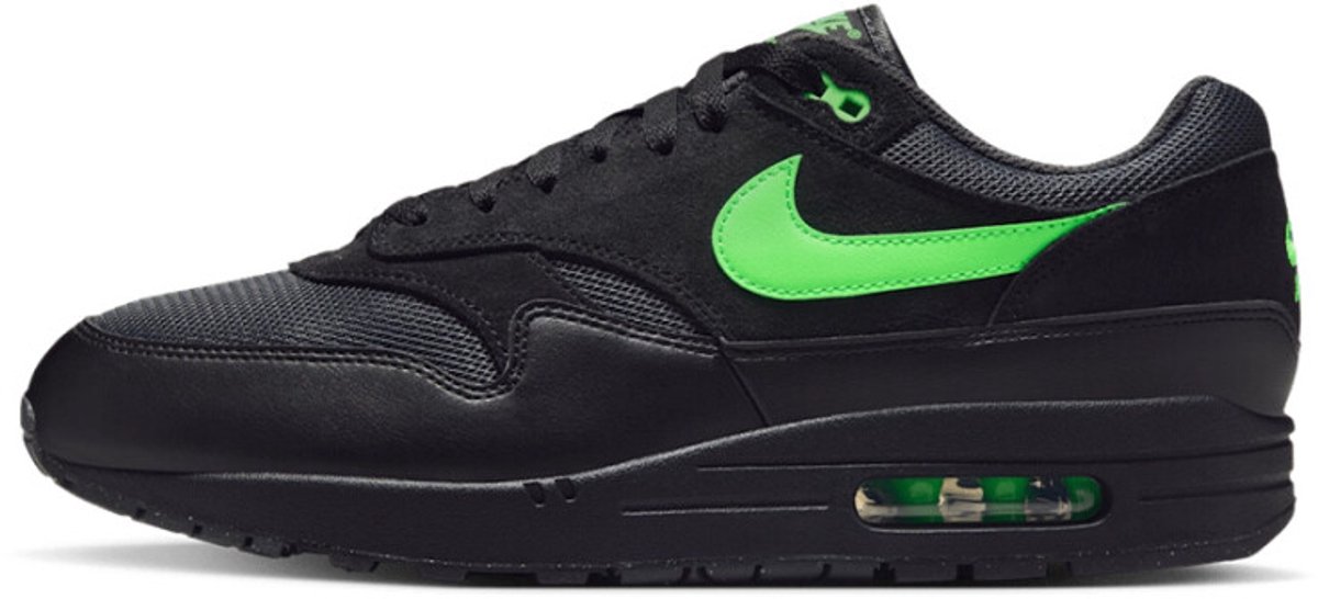 Nike Air Max 1 Essential Strike Zwart