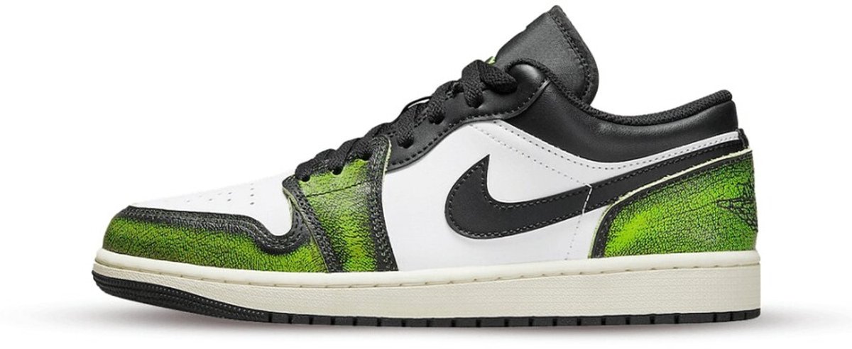 Air Jordan 1 Low Wear Away Electric Green - Maat 47
