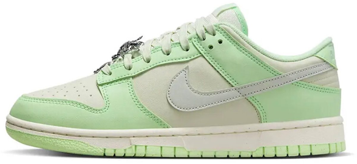 Nike Dunk Low SE Next Nature ‘Sea Glass’ Grijs