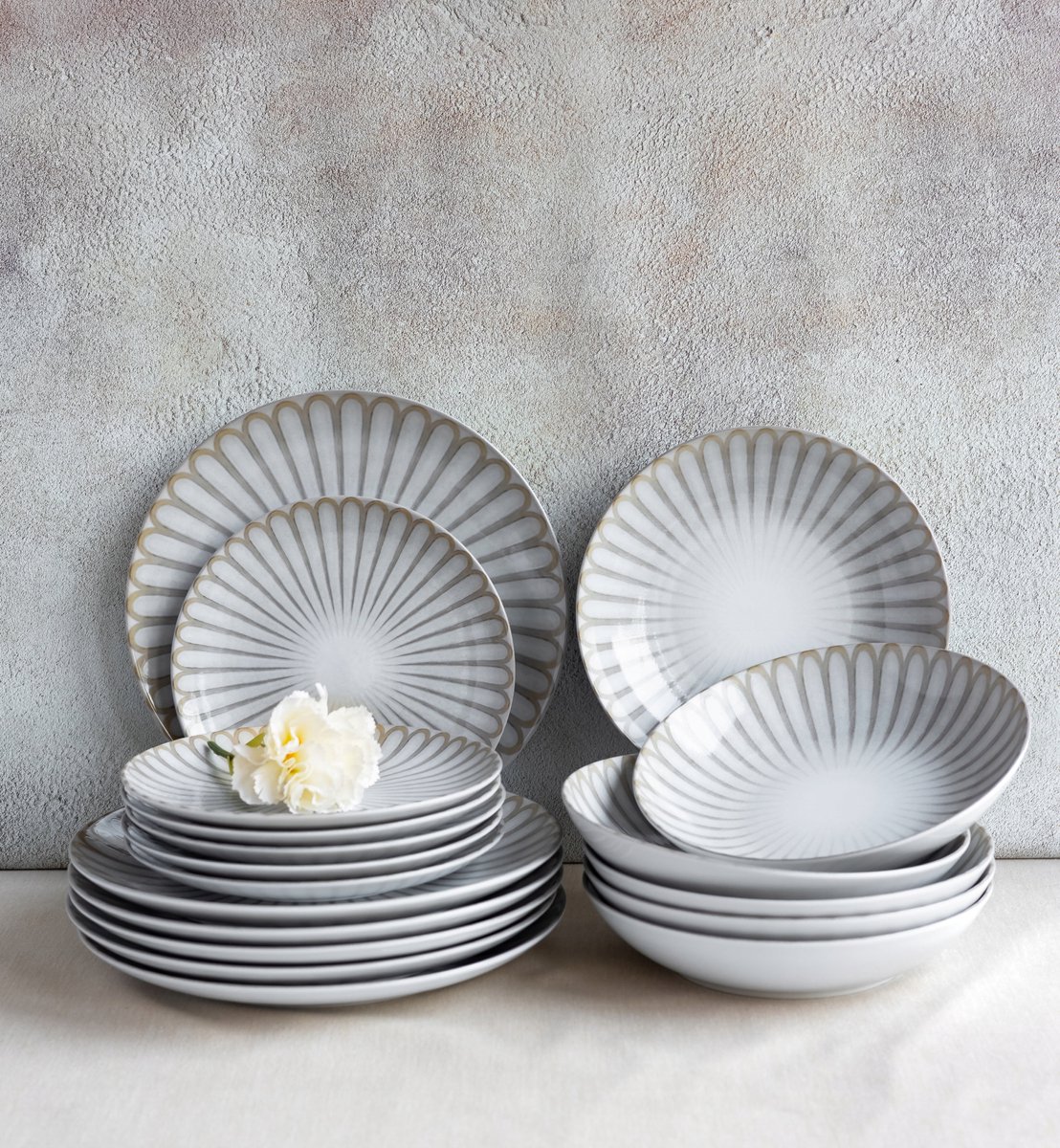 Lubiana Kerajet Servies 54 Delen voor 18 Personen - Beige