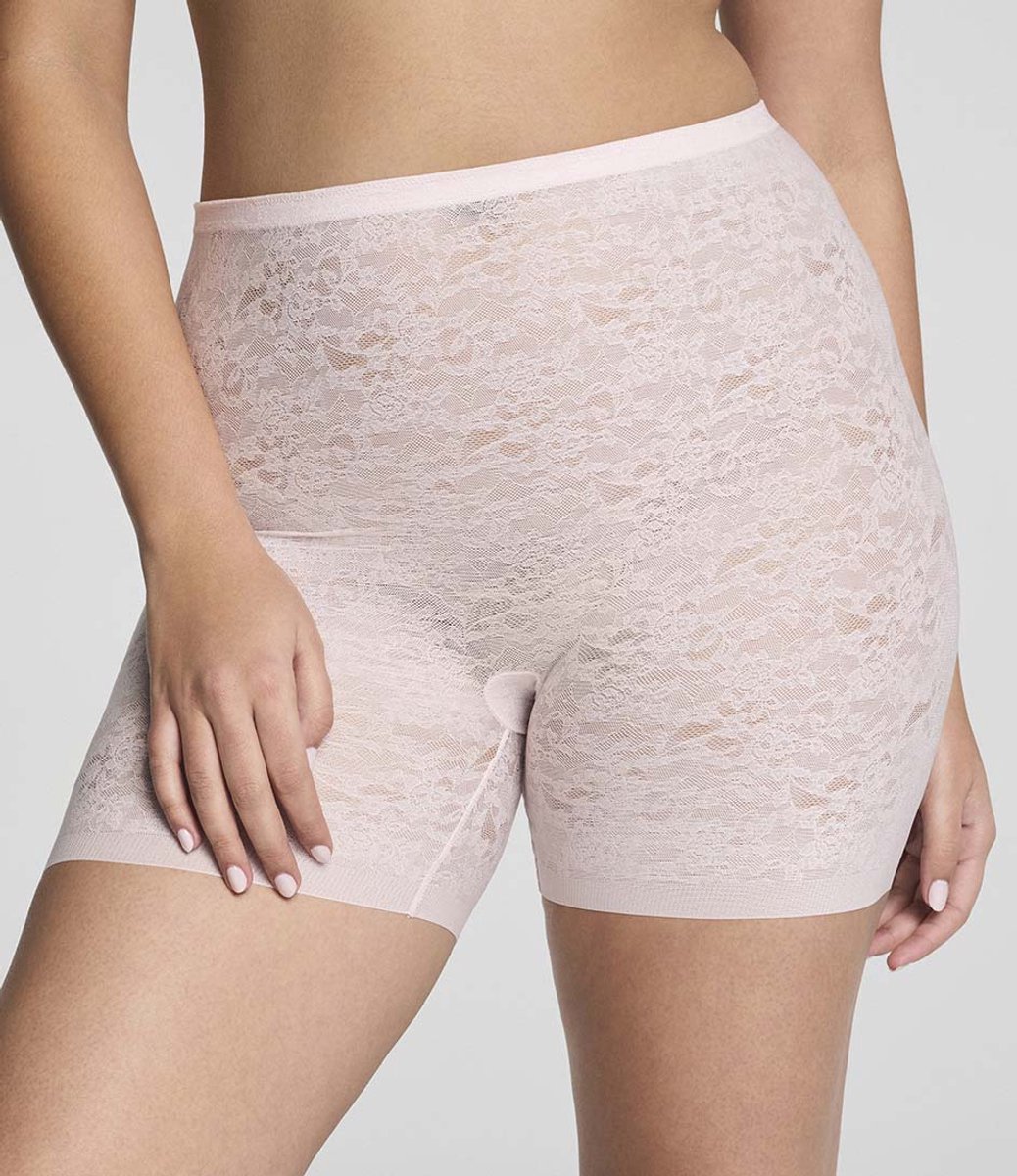 Spanx Supersmooth Day to Date Night Girlshort - Kleur Licht Roze - Kleur M