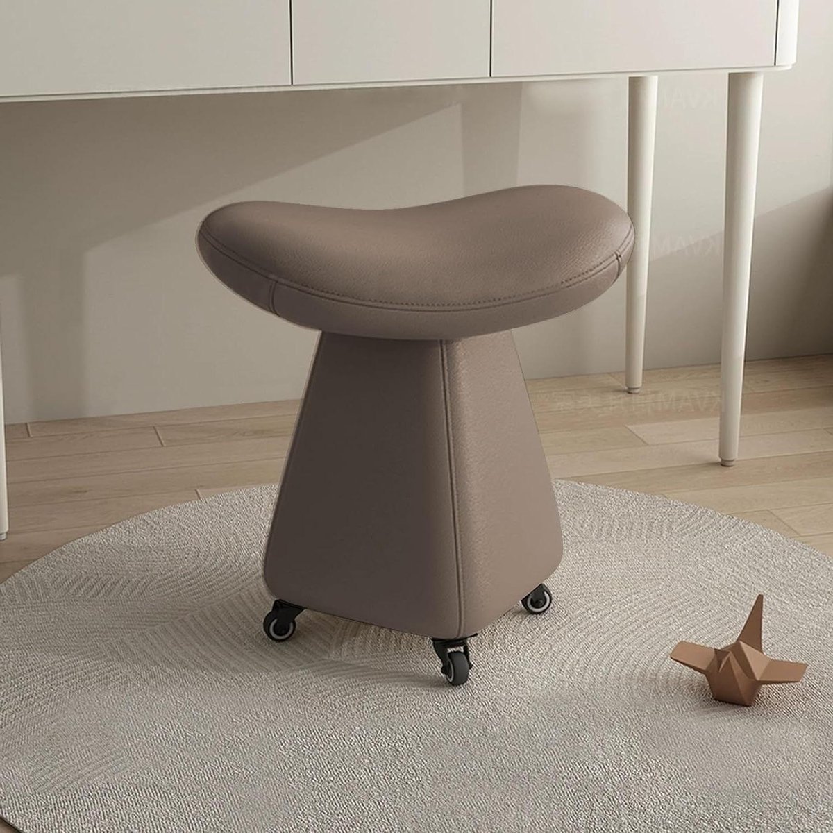 Draaibare Kruk - Make-up stoel - Comfortabel zitten - Ergonomisch ontwerp - 40 x 47 cm - Bruin