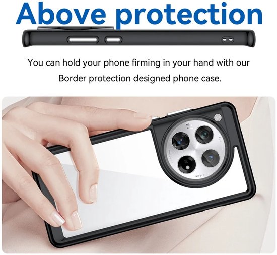 Détail de coque de téléphone noire mettant en avant la protection des bords, tenue par une main.