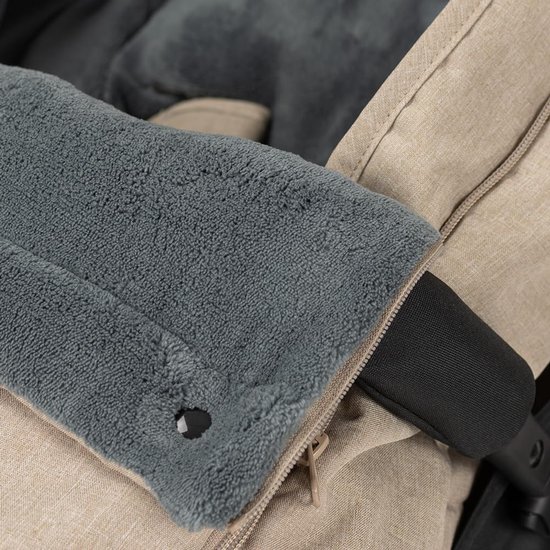 Baby Voetenzak - Kinderwagen Dekje - Warm Blijven - Capuchon Model - 90 x 45 cm - Zandkleur — afbeelding 2