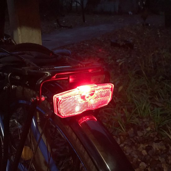 2 Stuks Fiets Achterlicht - LED Fietsverlichting - Batterij Niet Inbegrepen - Veiligheidswaarschuwingslichten - Fietsachterlichten - Fietslamp - Achterlamp - Geschikt Voor Racefietsen, Fietsen, Kinderfietsen En Mountainbikes - Rood — afbeelding 2