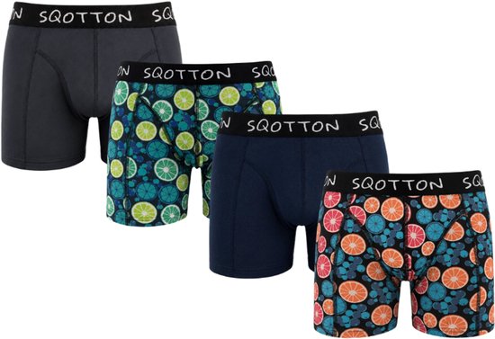 Quatre boxers avec ceinture "SQOTTON". Deux avec un imprimé citron, un bleu marine uni et un gris uni.