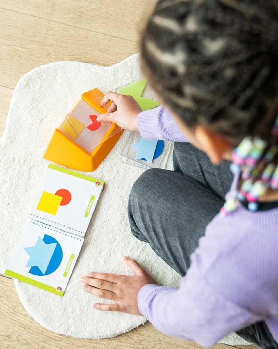 SmartGames Colour Code - Logisch Denkspel - 100 Educatieve Vormen- & Kleurenuitdagingen - Solospel voor Kinderen & Volwassenen - Vanaf 5 Jaar — cadeau in Spellen & Speelgoed - foto 8