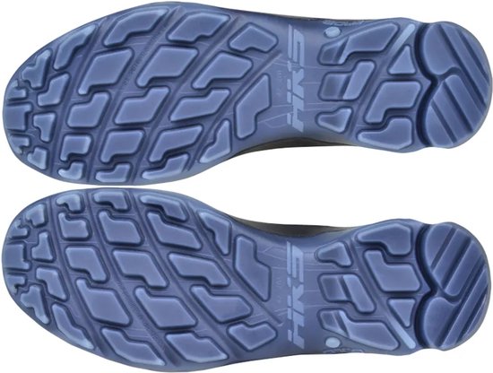 Zolen van zwarte werkschoenen met een blauw profiel.