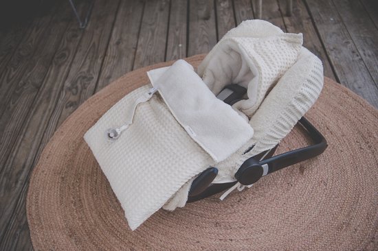 Koeka Maxi Cosi voetenzak Oslo - wafelstof met teddy - naturel van Koeka — afbeelding 4