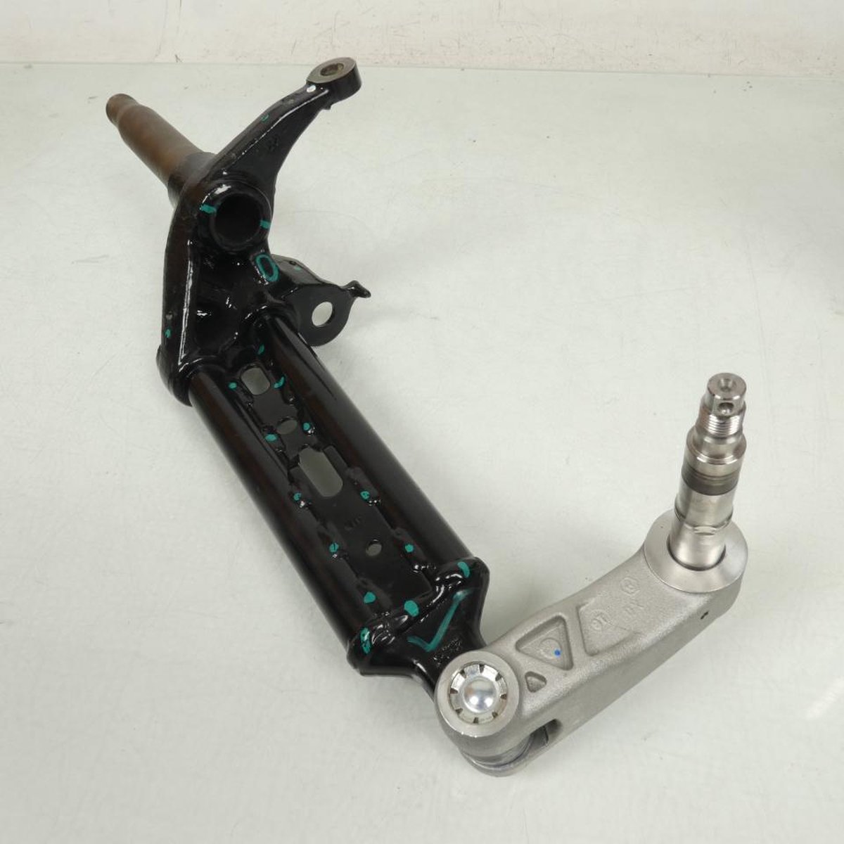 Fourche bras de direction droit pour moto Gilera 500 Fuoco LT 6504255 Neuf