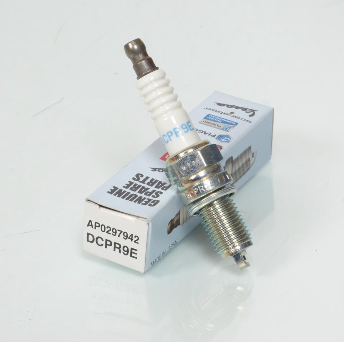 Bougie d'allumage origine pour Auto DCPR9E / AP0297942 Neuf