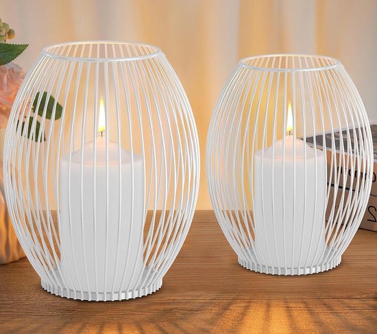 ZO SFEERVOL! ✨🕯️ Alle maten van de glazen windlichten zijn weer aangevuld! 🤩  #windlichten #sfeer #glas #decoratie #interieur #stoerensoberwonen #sfeervolwonen