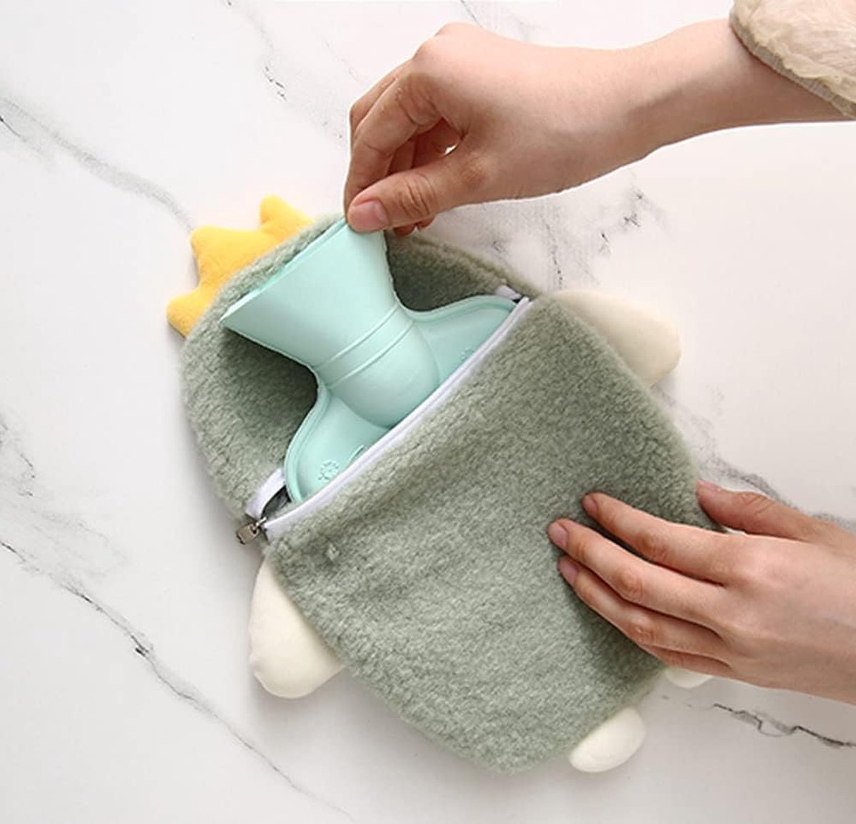 Goedkoopste JGS ® Veilige en Comfortabele Warmwaterkruik met Zachte Afneembare Overtrek, 0.5 Liter, Ideaal voor Kinderen en Volwassenen