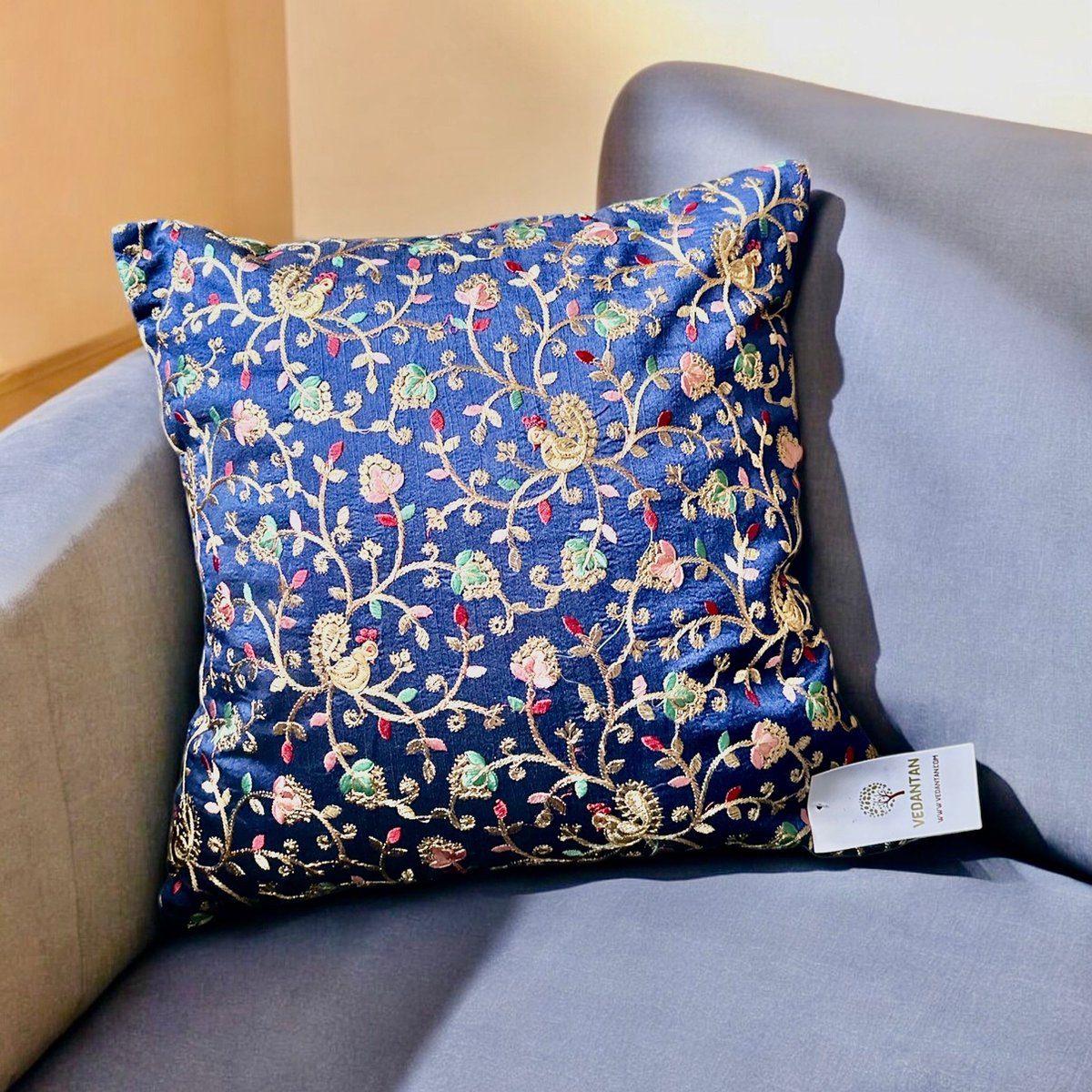 Kussens woonkamer - kussenhoes 40 x 40 cm - kussensloop - sierkussens - cushion cover - katoensilk - Kussenhoesjes - 2 stuks - etnisch Indiaas - borduurwerk - embroidery - Blauw - Gouden