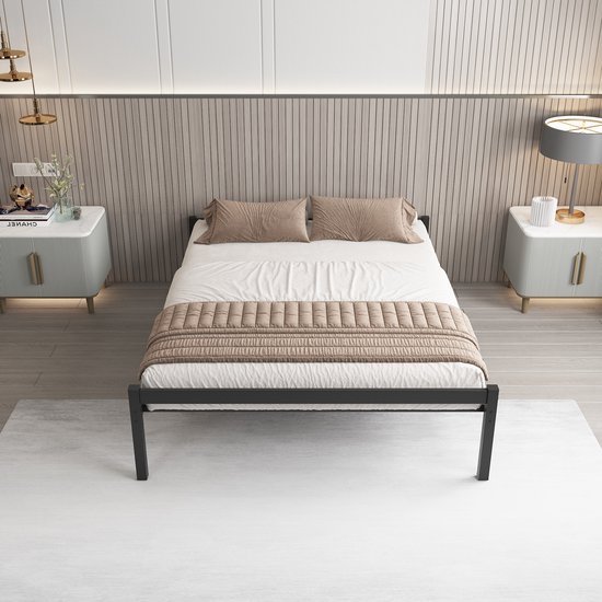 Cadre de lit en métal robuste AirSleeperz® Luuk V2 - Zwart - 140x200 cm - 2 personnes - Capacité de charge 600 kg