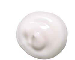 Trekt snel in en plakt niet - Dado Sens SUN Sun Fluid SPF 20